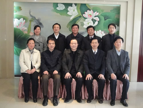 武漢市工商業(yè)聯(lián)合會余元九主席、武漢市僑聯(lián)秦鋒主席等一行蒞臨我司考察